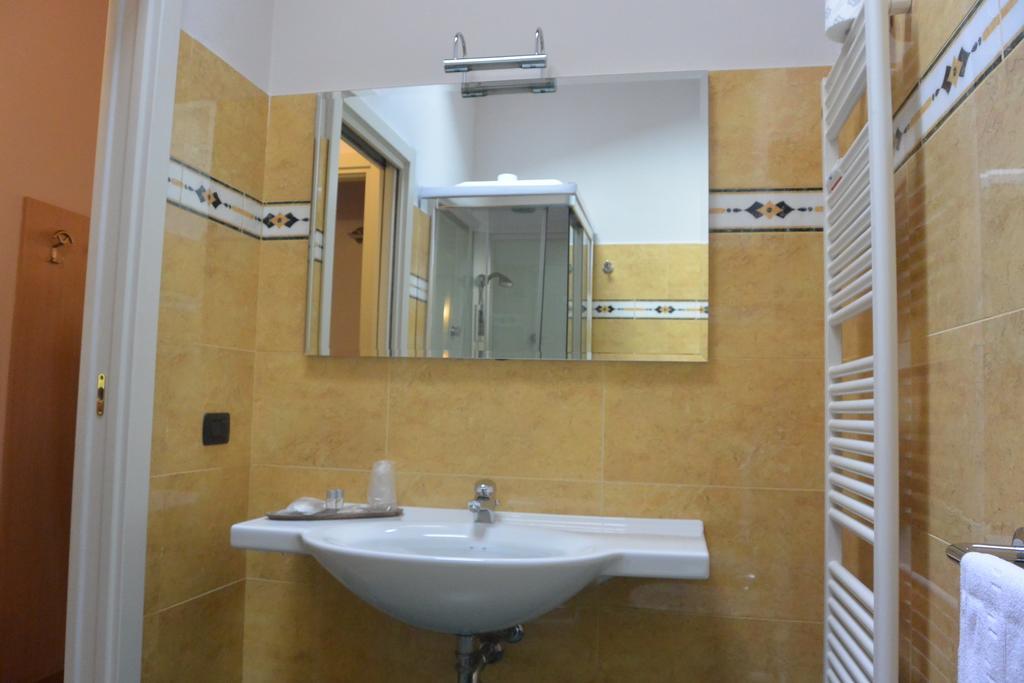 Arena Inn B&B Верона Екстериор снимка